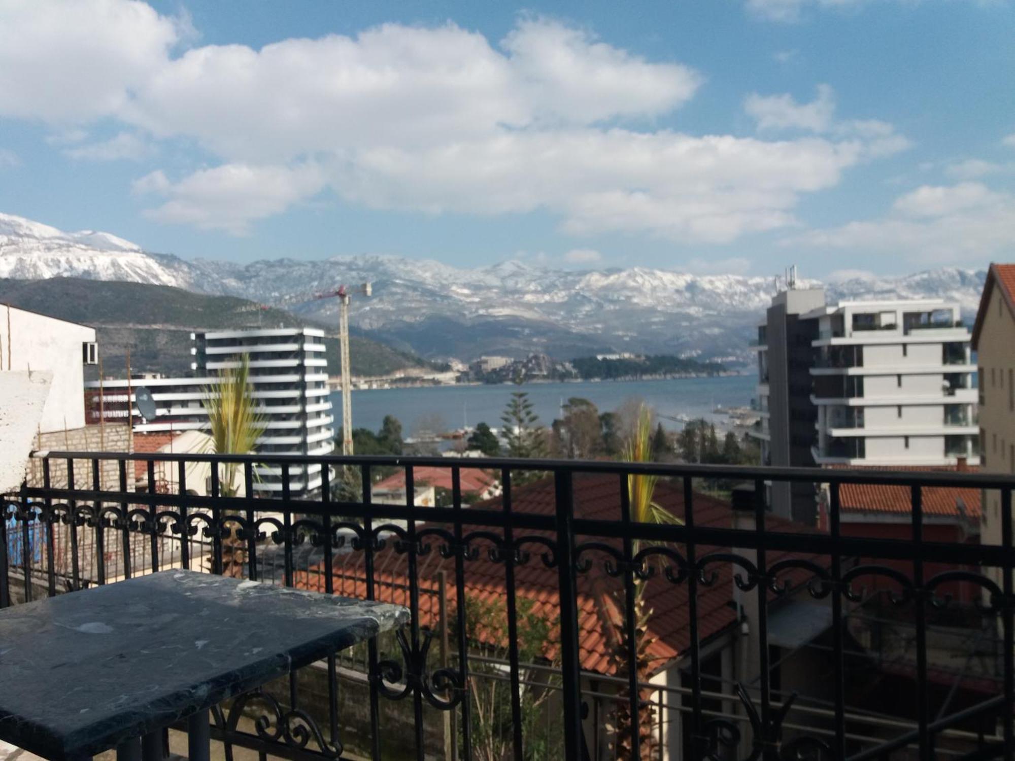 Apartmani Vila Marija Будва Екстер'єр фото